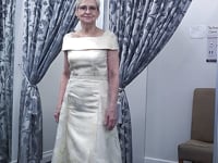 👉 Cream & Gold Fil Coupé Mother of the Bride Dress – Midi Couture Club 1G2D1